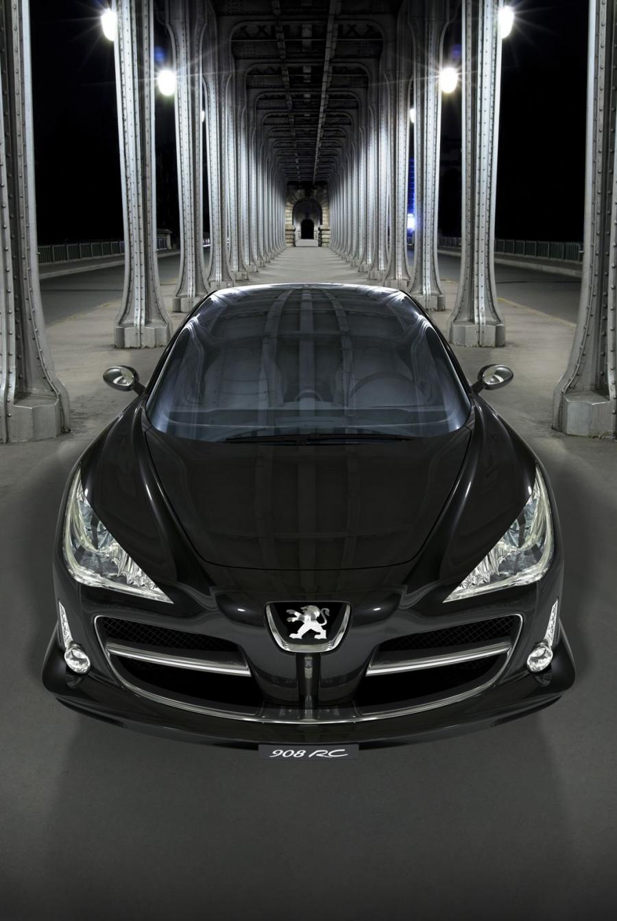  Peugeot 908 RC Concept 2006 года  (фото 6 из 28)